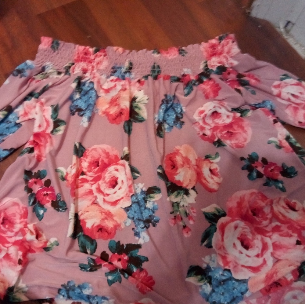 Off the shoulder flowy shirt